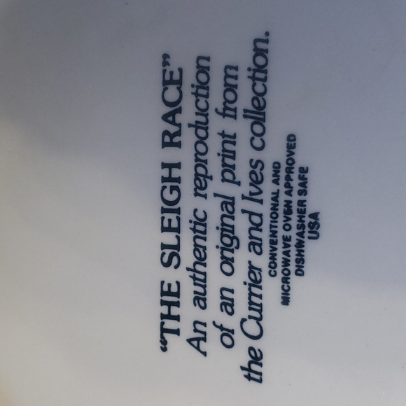 Vintage Royal Currier and Ives 10" Blue The Sleigh Race Pie Plate shallow bowl - Picture 3 of 4